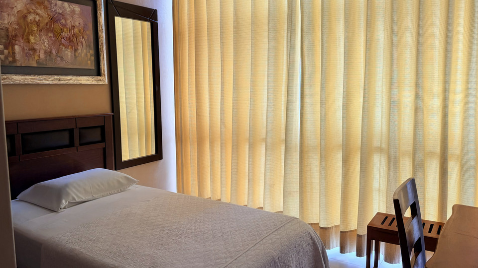 Habitación Simple del Cacique Hotel, con cama de 1 ½ plazas para 1 persona